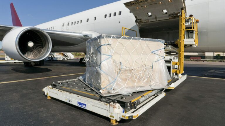What Are the Key Features of Cargo Service by Air in Dubai?