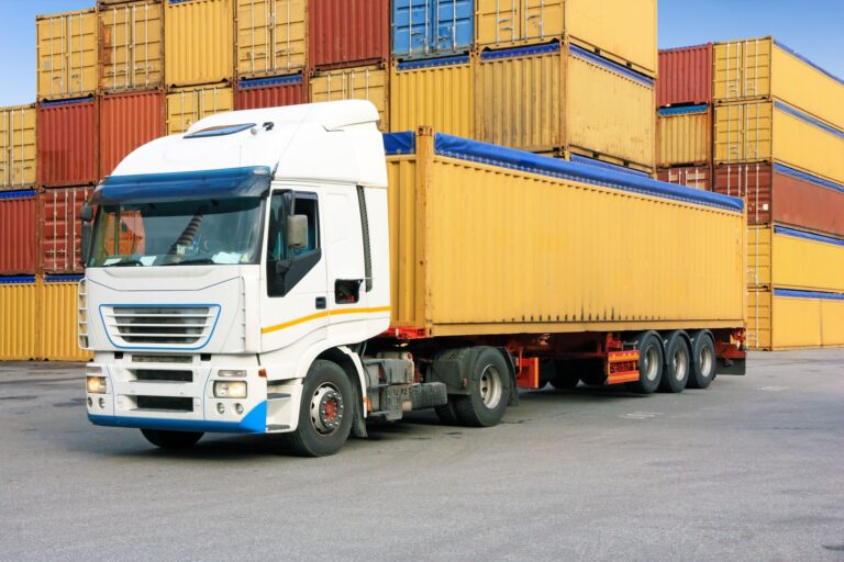 What are the Key Factors to Consider When Choosing a Land Transport Service?