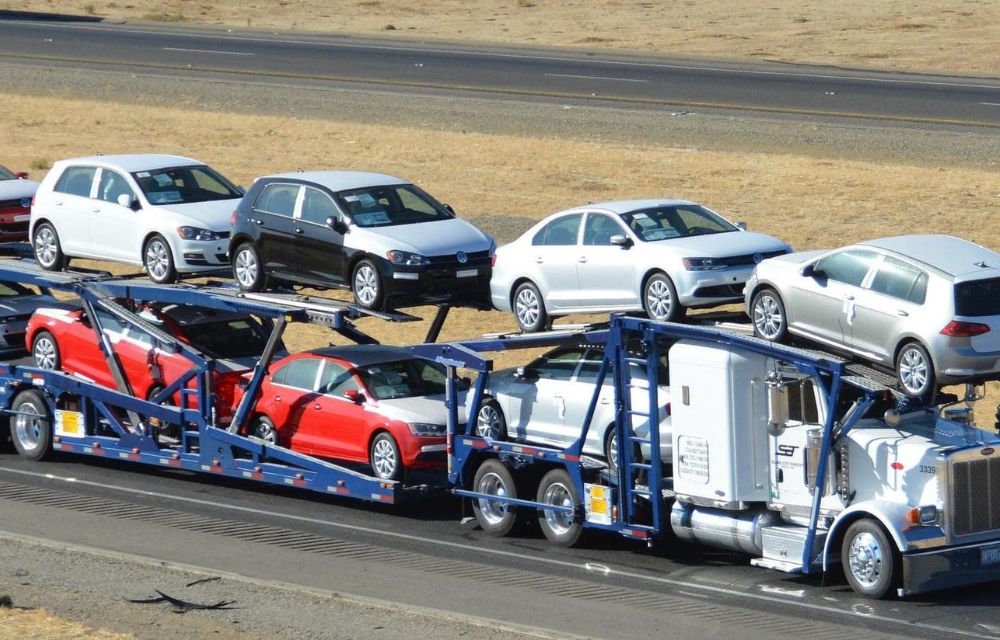 Guide to Safe and Efficient Car Shipping for International Relocation